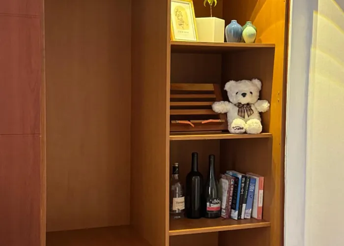Sinsa Haus, Sinsa Station In Gangnam For 4 People, 2 Rooms, Free Parking 강남 신사역, 최대4인, 2룸, 주차가능 Seul