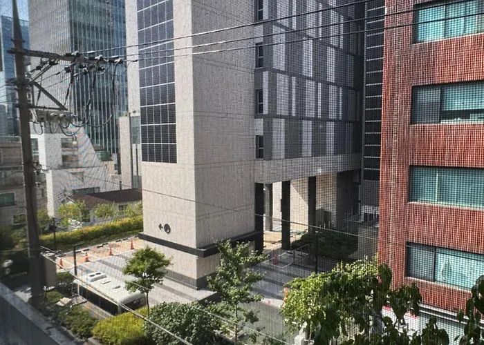 Sinsa Haus, Sinsa Station In Gangnam For 4 People, 2 Rooms, Free Parking 강남 신사역, 최대4인, 2룸, 주차가능 *