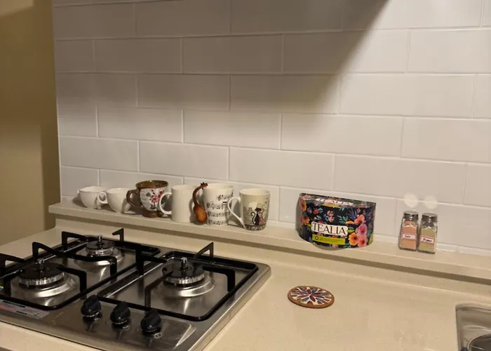 Sinsa Haus, Sinsa Station In Gangnam For 4 People, 2 Rooms, Free Parking 강남 신사역, 최대4인, 2룸, 주차가능 *