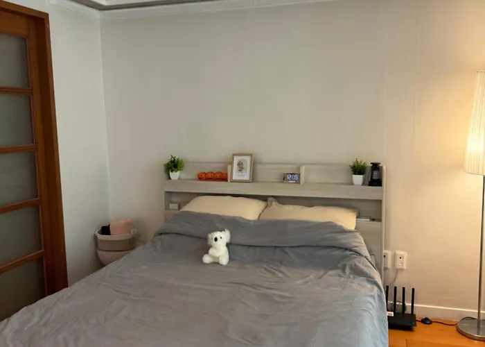 Apartamento Sinsa Haus, Sinsa Station In Gangnam For 4 People, 2 Rooms, Free Parking 강남 신사역, 최대4인, 2룸, 주차가능