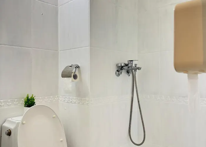 Sinsa Haus, Sinsa Station In Gangnam For 4 People, 2 Rooms, Free Parking 강남 신사역, 최대4인, 2룸, 주차가능 Séoul